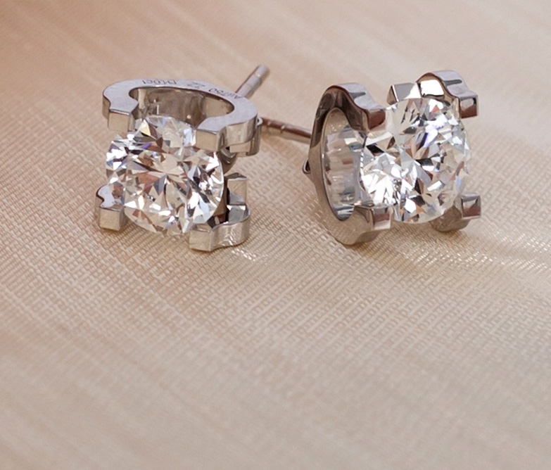 Four-prong Stud Earrings