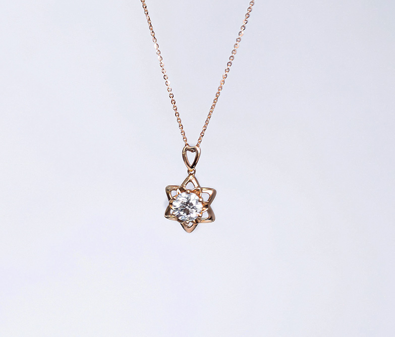Flower Solitaire Pendant Necklace