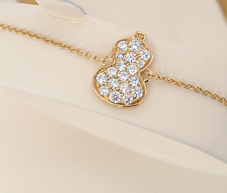 Round Diamond Gourd Pendant Bracelet