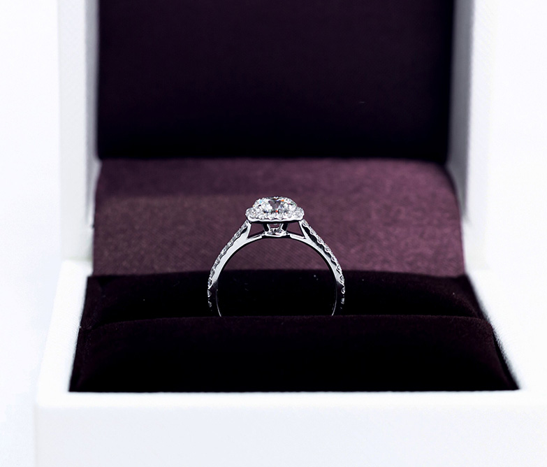 Round Halo Diamond Engagement Ring